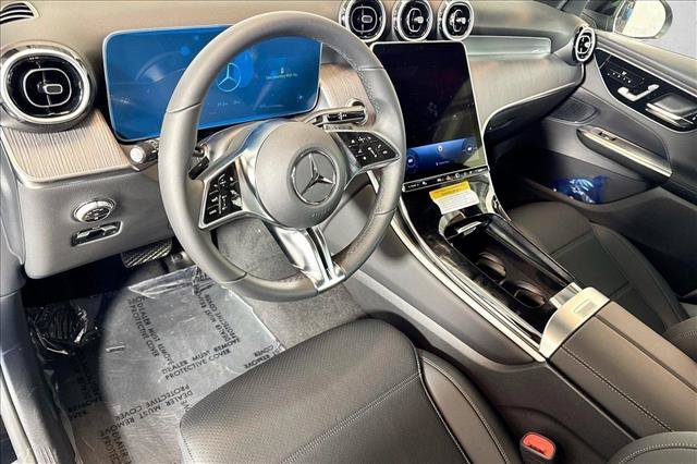 New 2026 Black Mercedes-Benz GLC 300 image 39