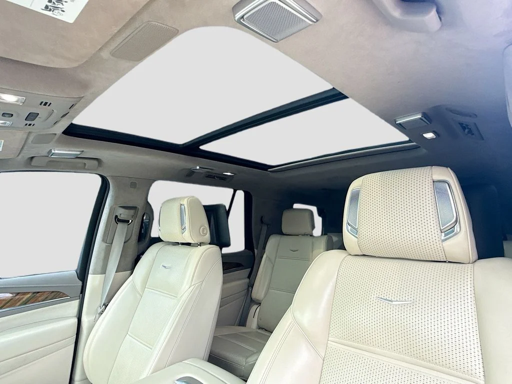 Used 2021 Black Raven Cadillac Premium Luxury Platinum image 23