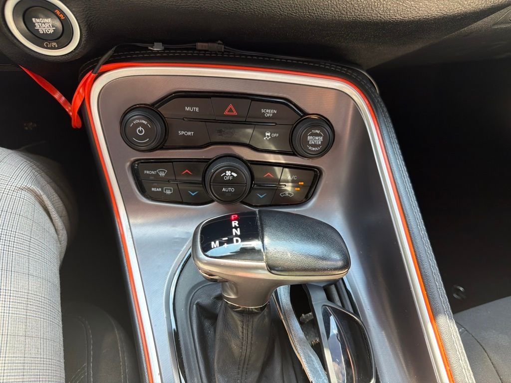 Used 2019 Gray Dodge SXT image 10