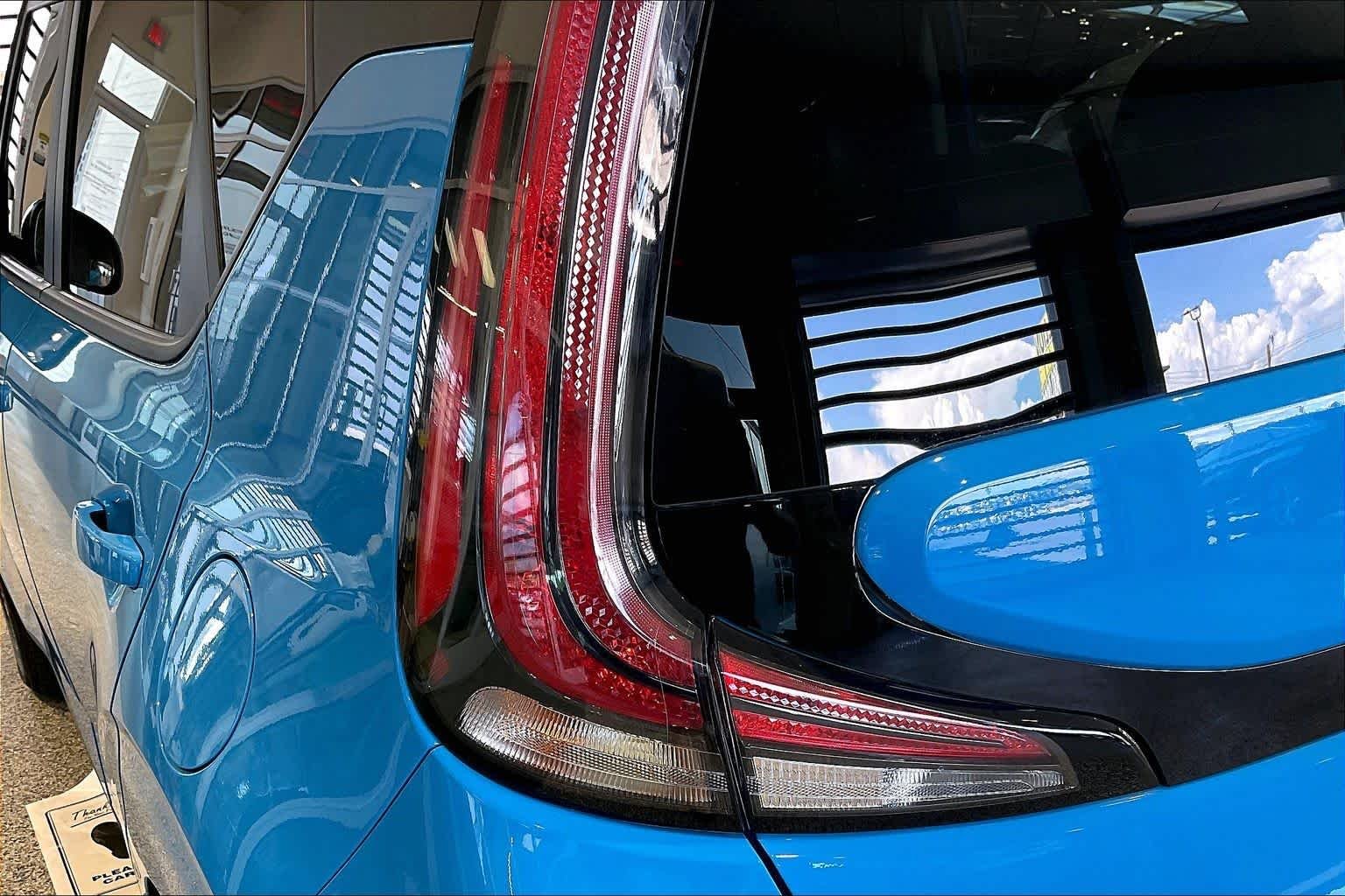 Used 2025 Surf Blue w/Black Roof Kia S image 27