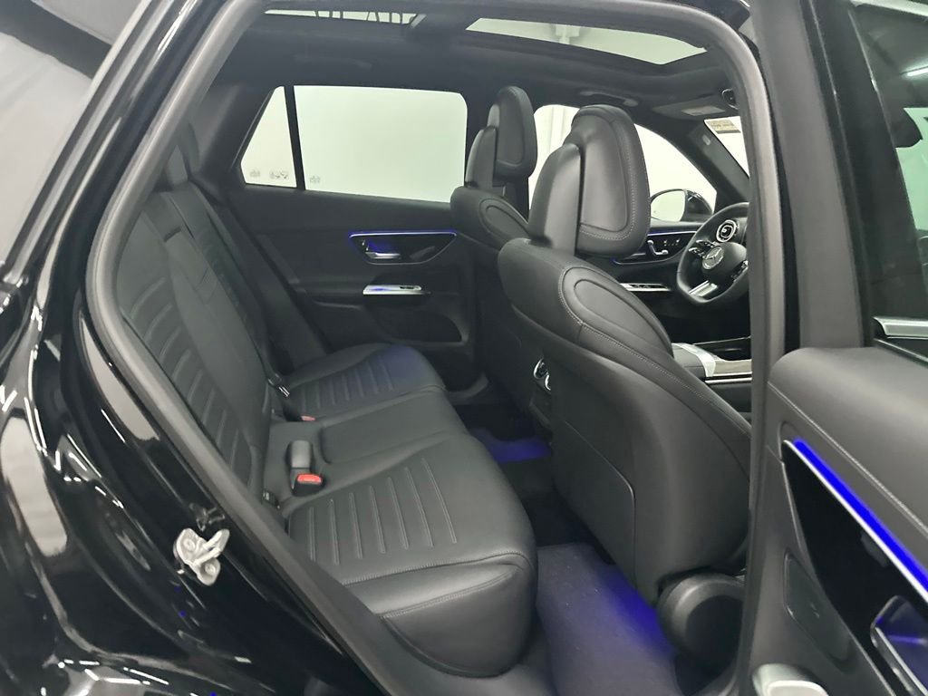 New 2026 Black Mercedes-Benz GLC 300 image 24
