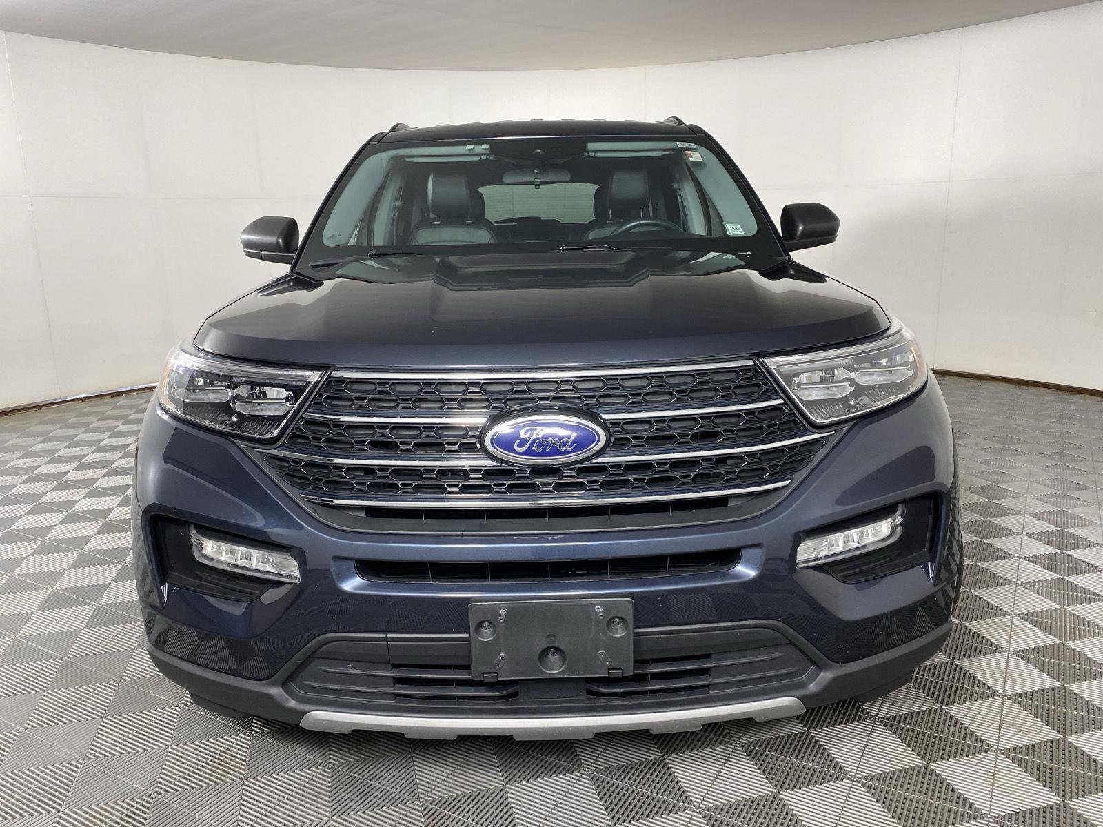 Used 2023 Stone Blue Ford XLT image 5