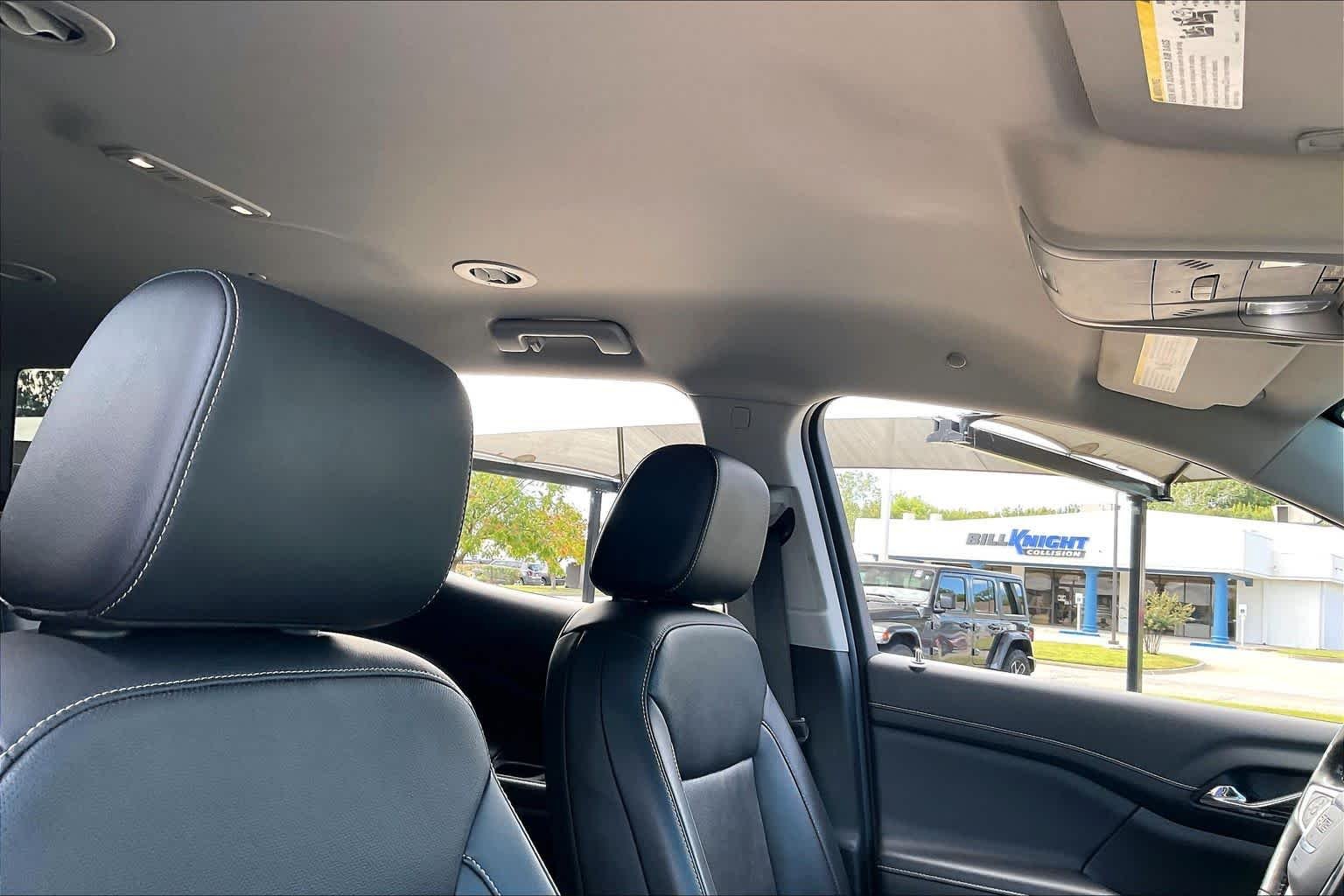 Used 2022 Summit White GMC SLT image 14