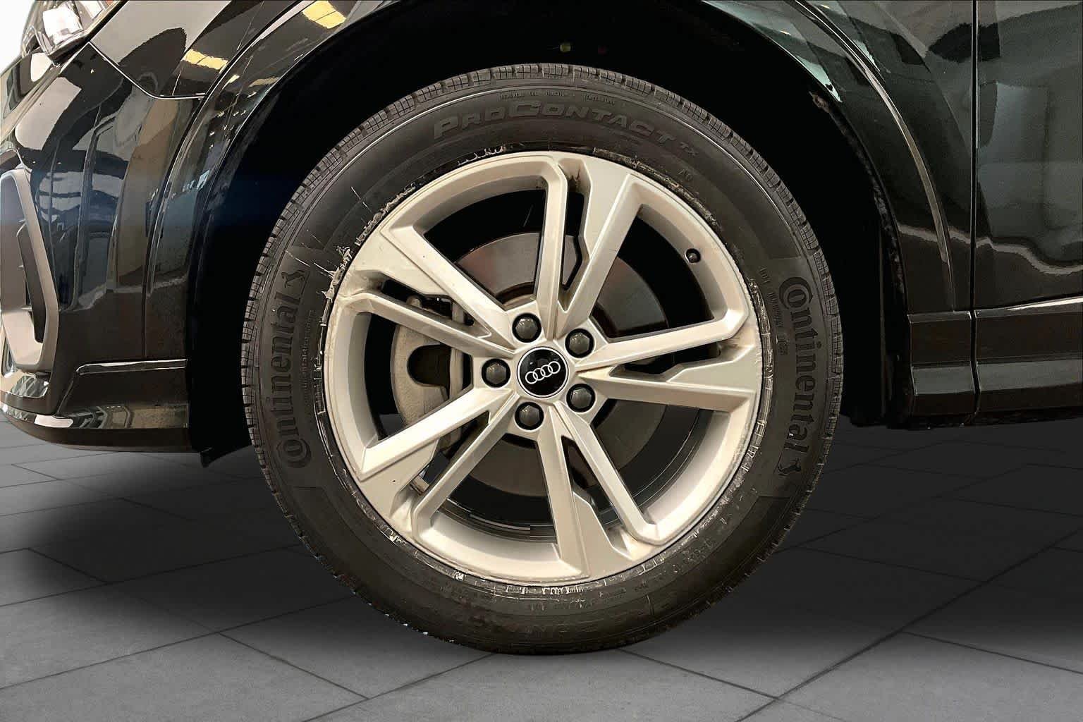 Used 2024 Mythos Black Metallic Audi S line Premium image 11