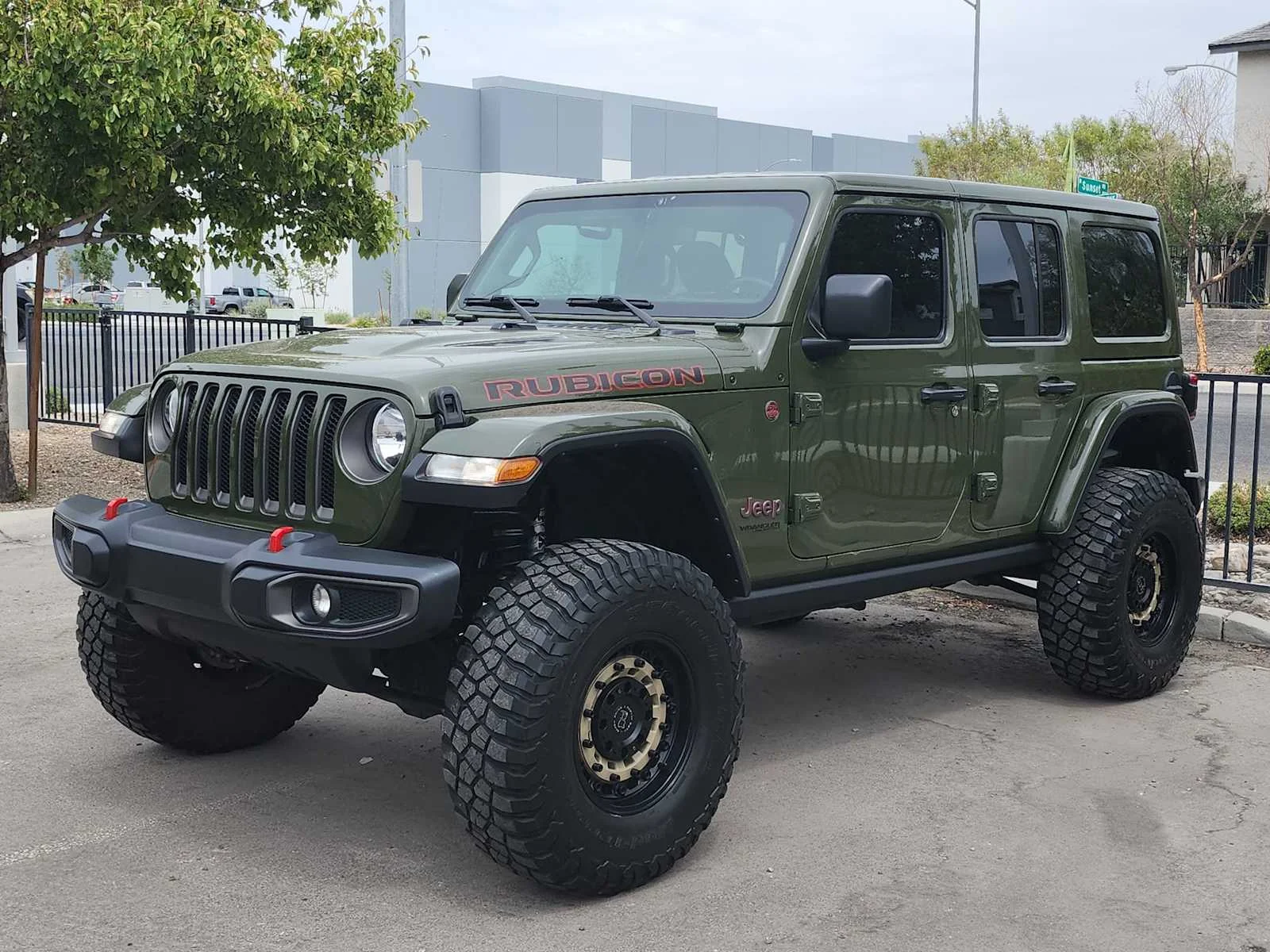 Used 2021 Sarge Green Clearcoat Jeep Unlimited Rubicon image 4