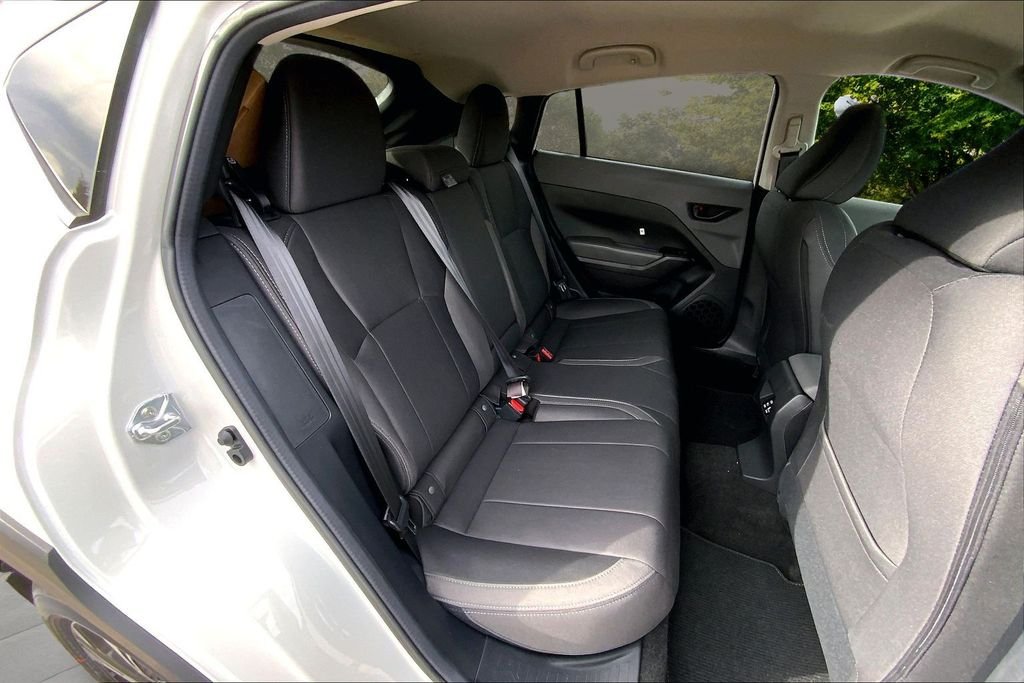 New 2026 CRYSTAL WHITE PEARL Subaru Premium image 9