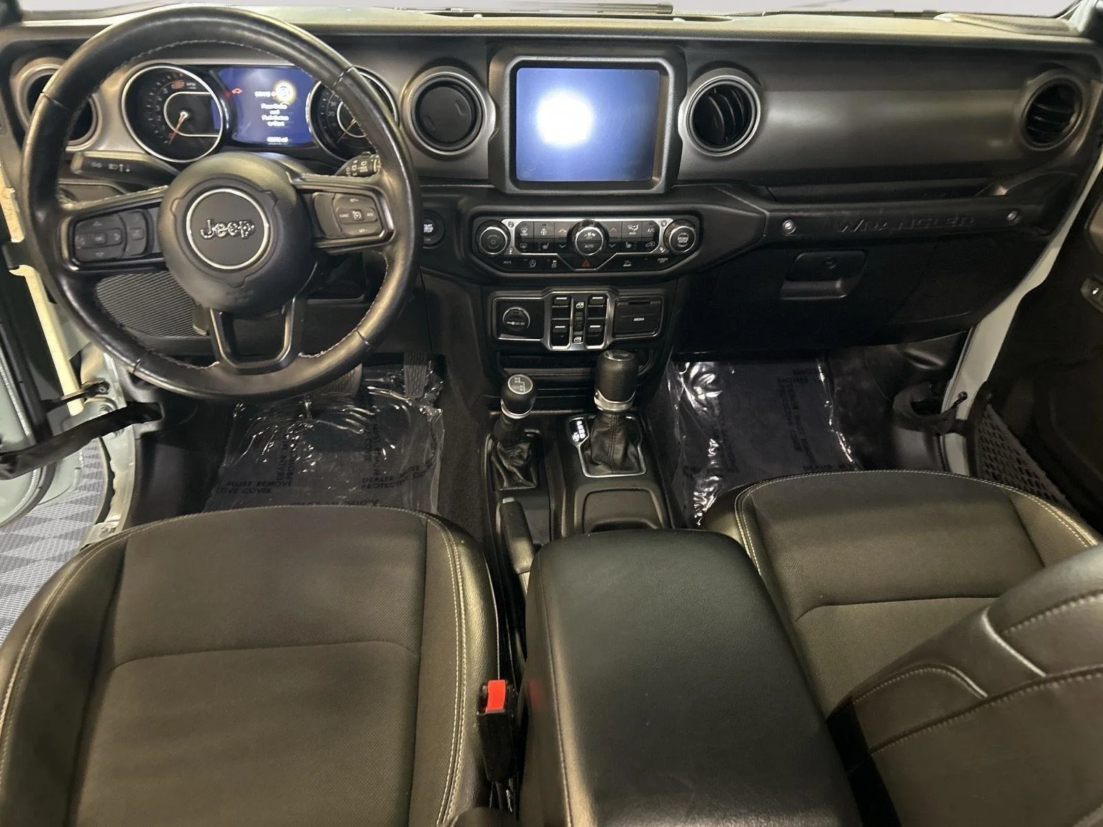 Used 2023 Earl Clearcoat Jeep Freedom image 13
