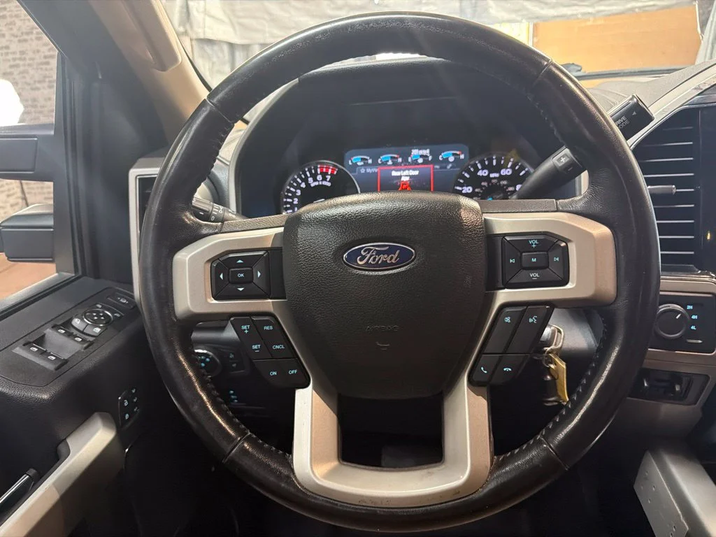 Used 2022 Silver Metallic Ford Lariat image 19