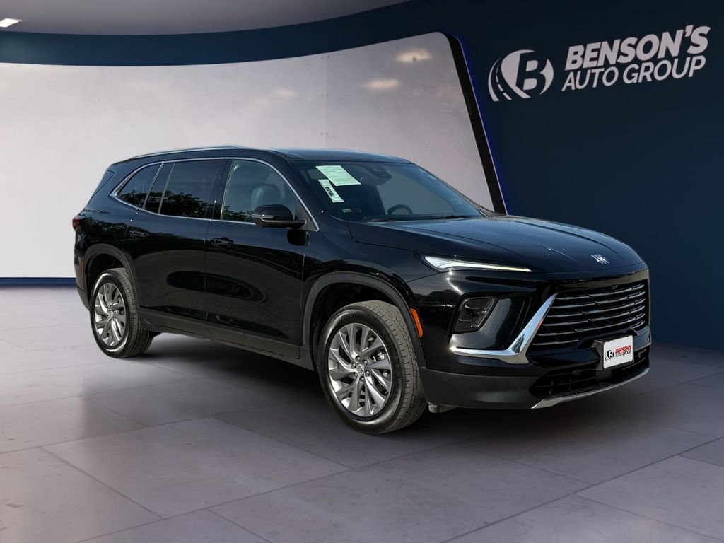 Used 2025 Black Buick Preferred image 7