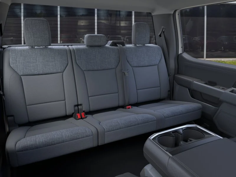New 2026 Oxford White Ford XLT image 11