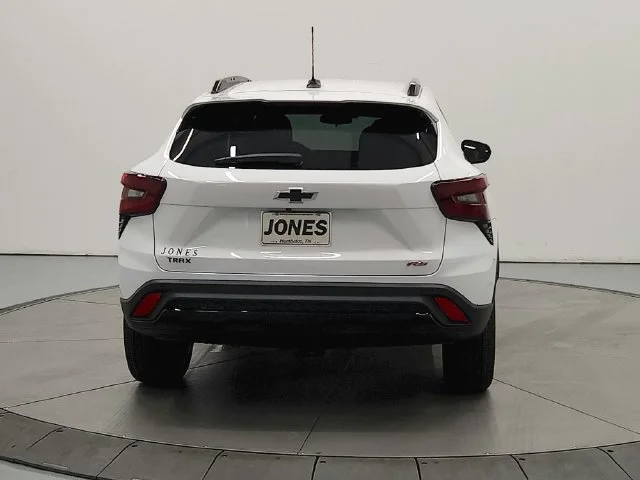New 2026 White Chevrolet 2RS image 7