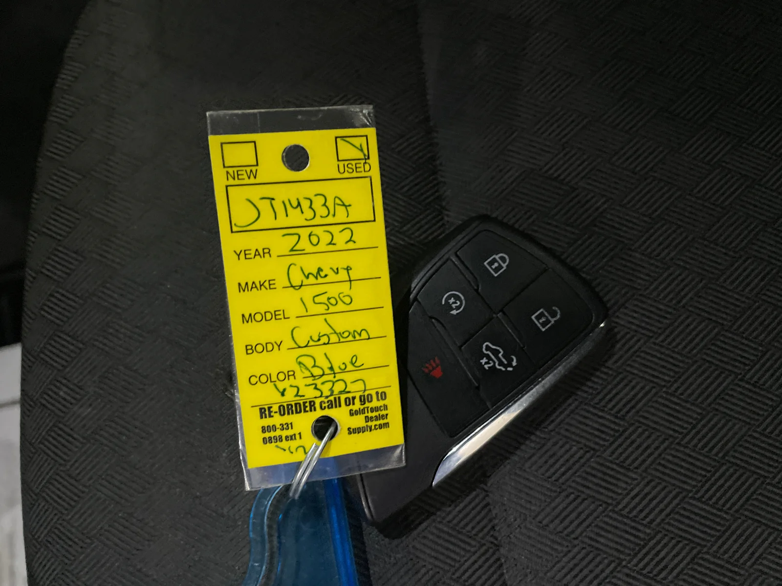 Used 2022 GLACIER BLUE METALLIC Chevrolet Custom image 27