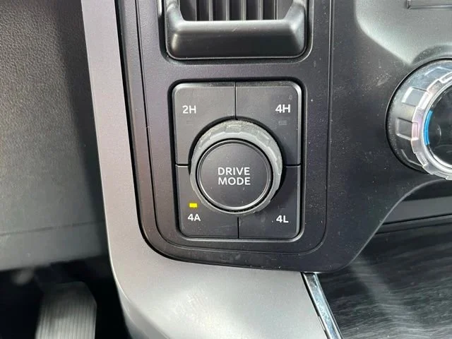 Used 2024 White Ford LARIAT image 35