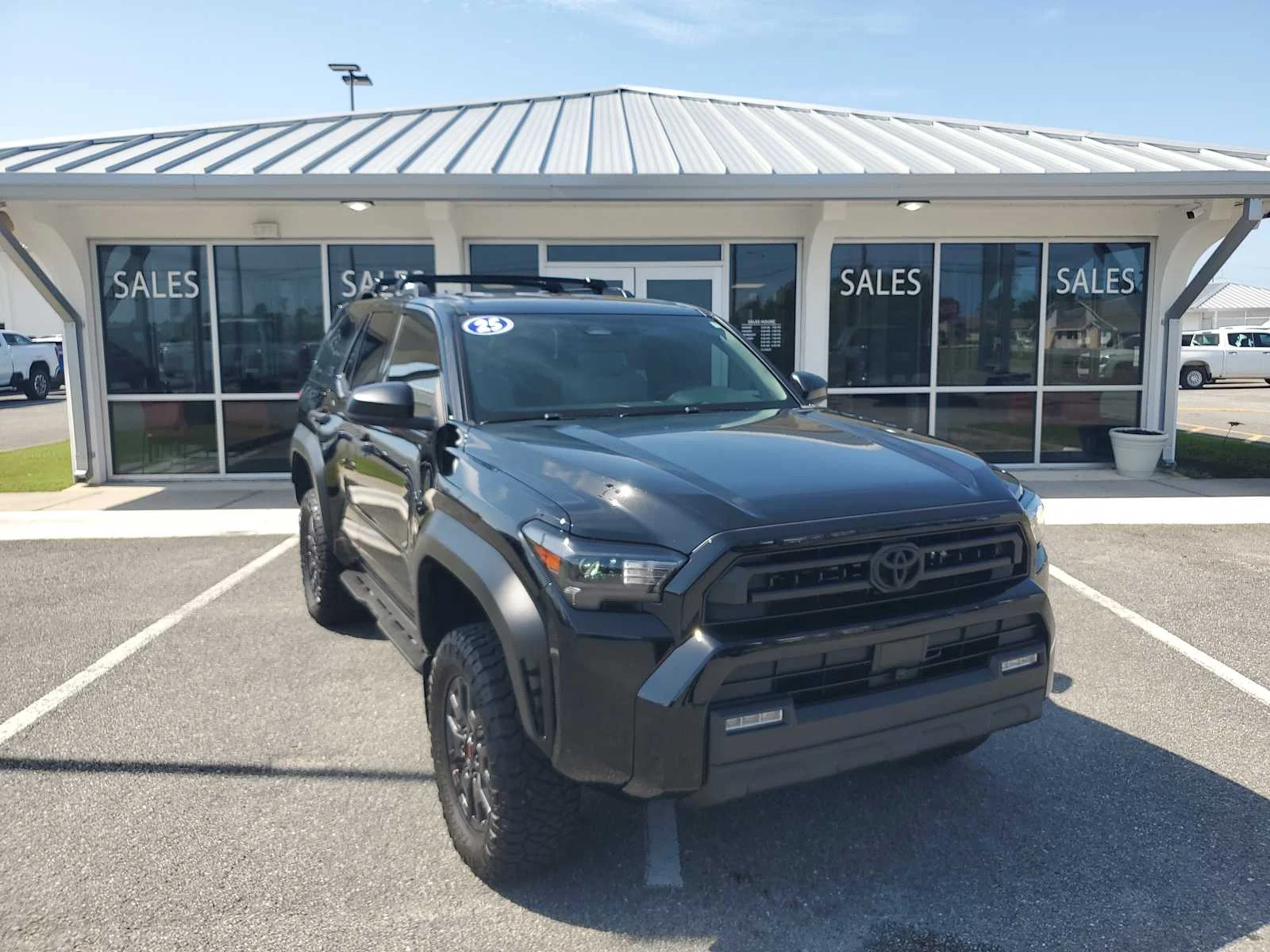 Used 2025  Toyota SR5 image 8