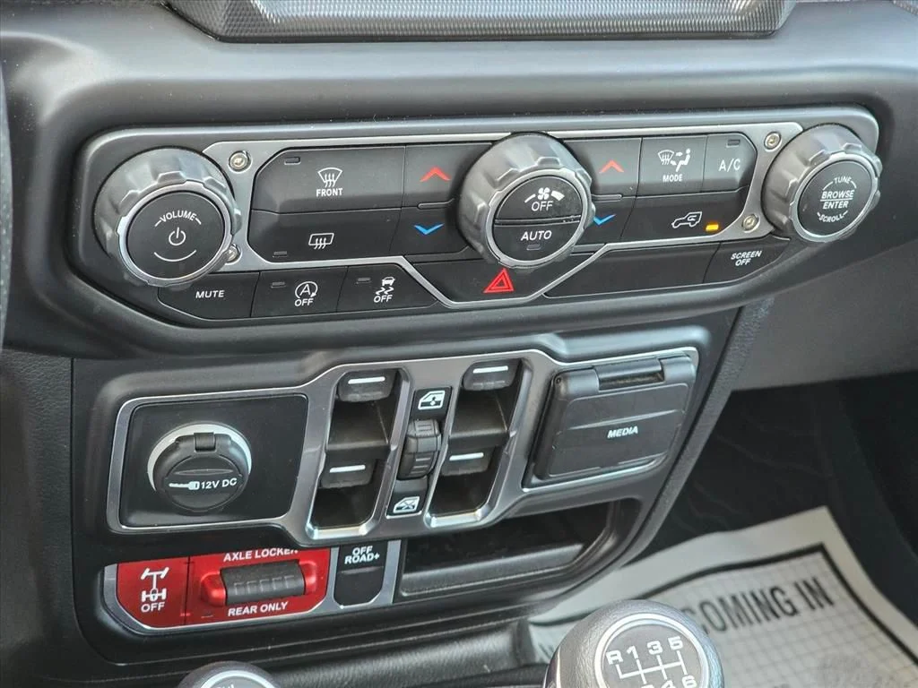 Used 2022 Red Jeep Mojave image 18