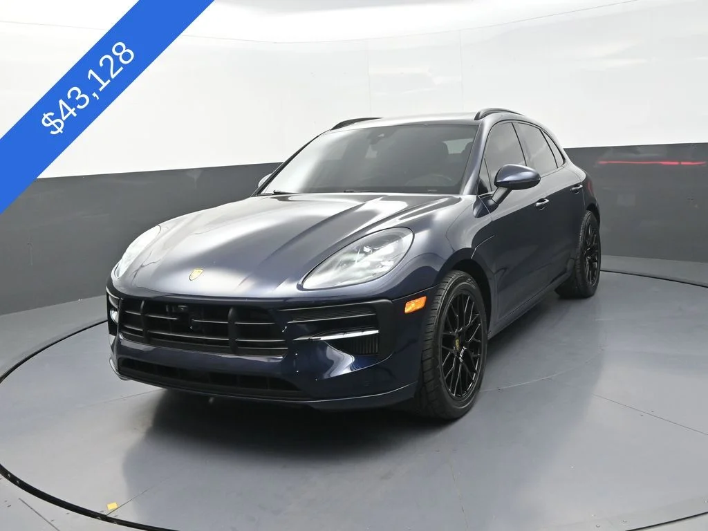 Used 2021  Porsche GTS image 4