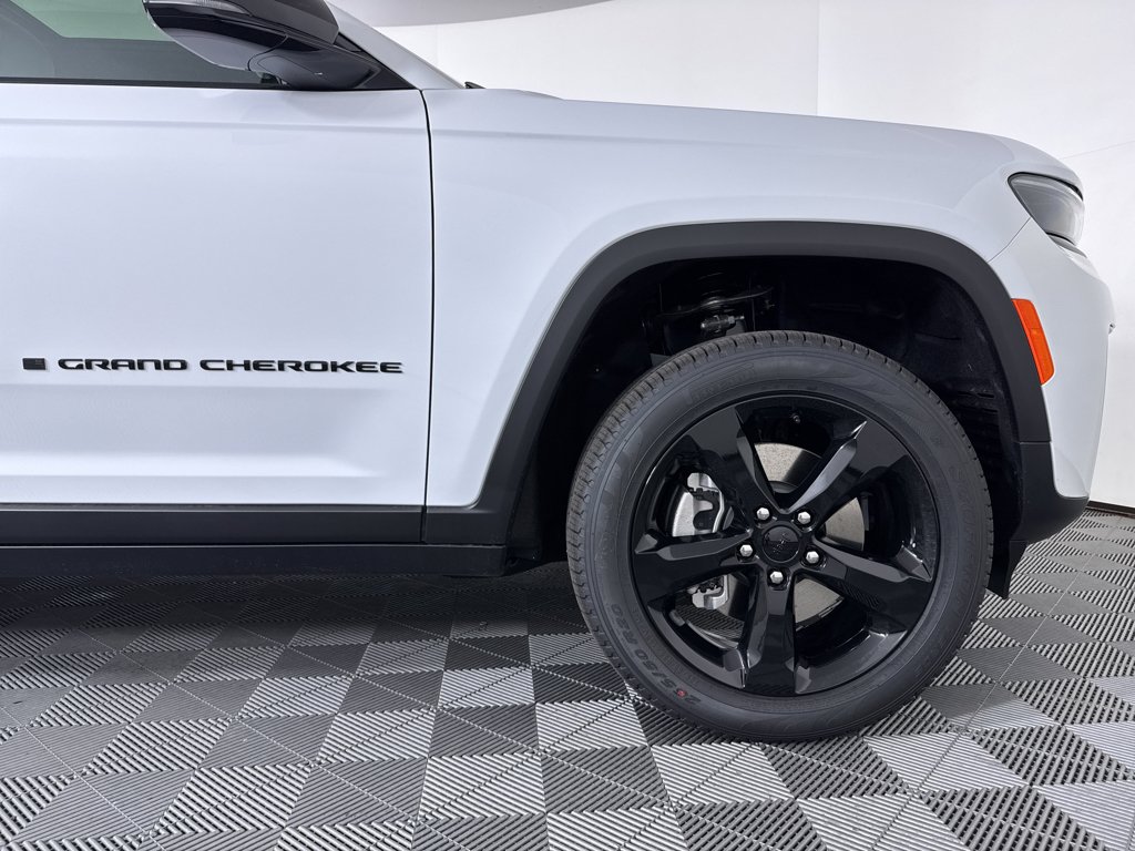 New 2026 Bright White Clearcoat Jeep Limited image 23