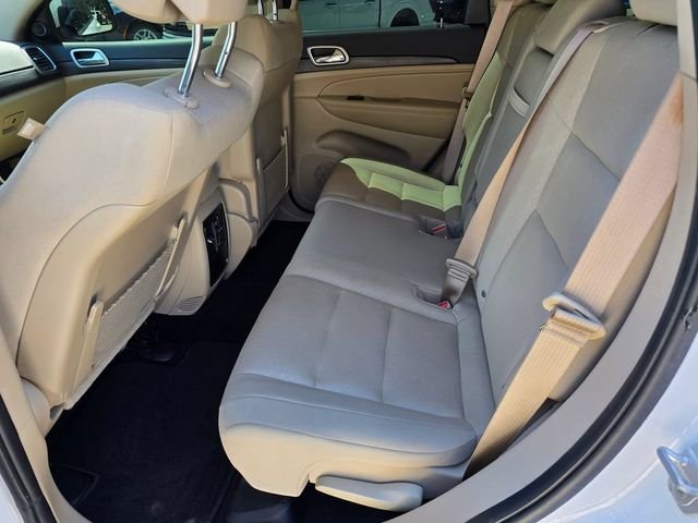 Certified Used 2022 White Jeep Laredo E image 31
