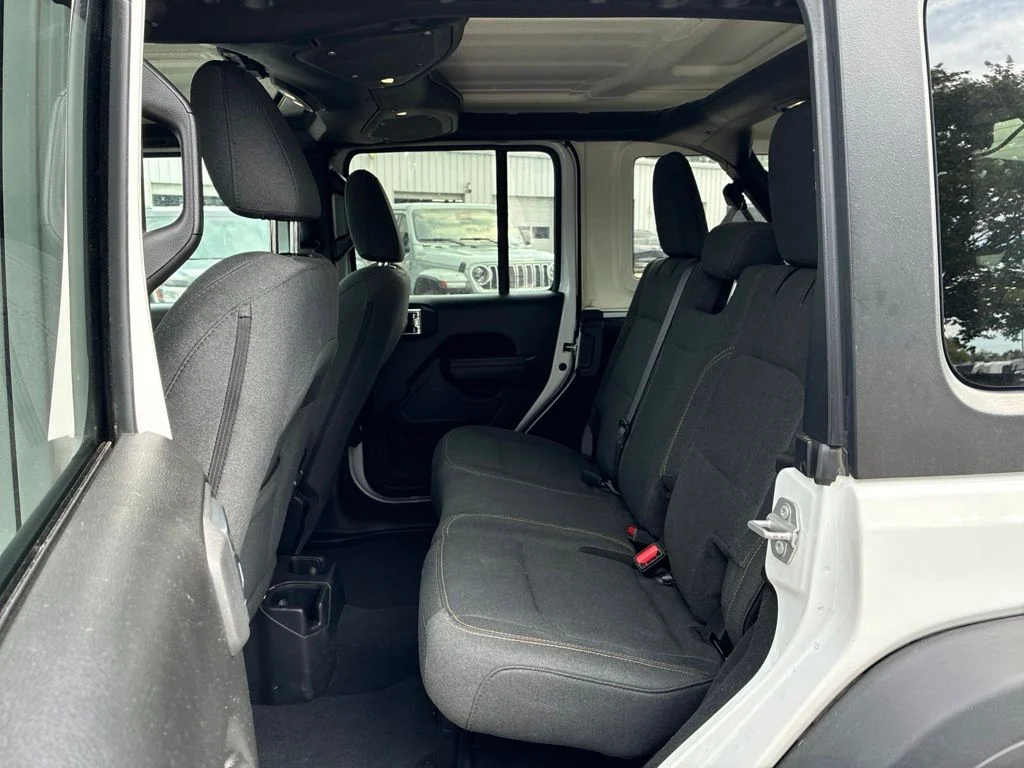 Used 2024 White Jeep Sport S image 20