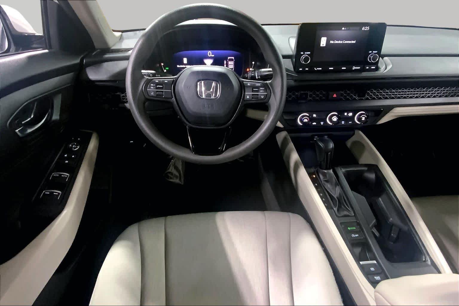 Used 2023 Platinum White Pearl Honda LX image 6