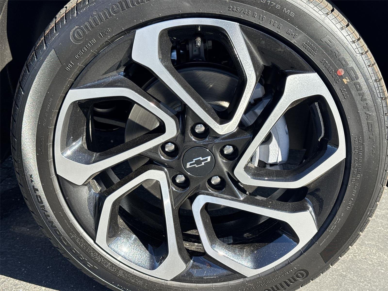 New 2026 Sterling Gray Metallic Chevrolet 2RS image 39