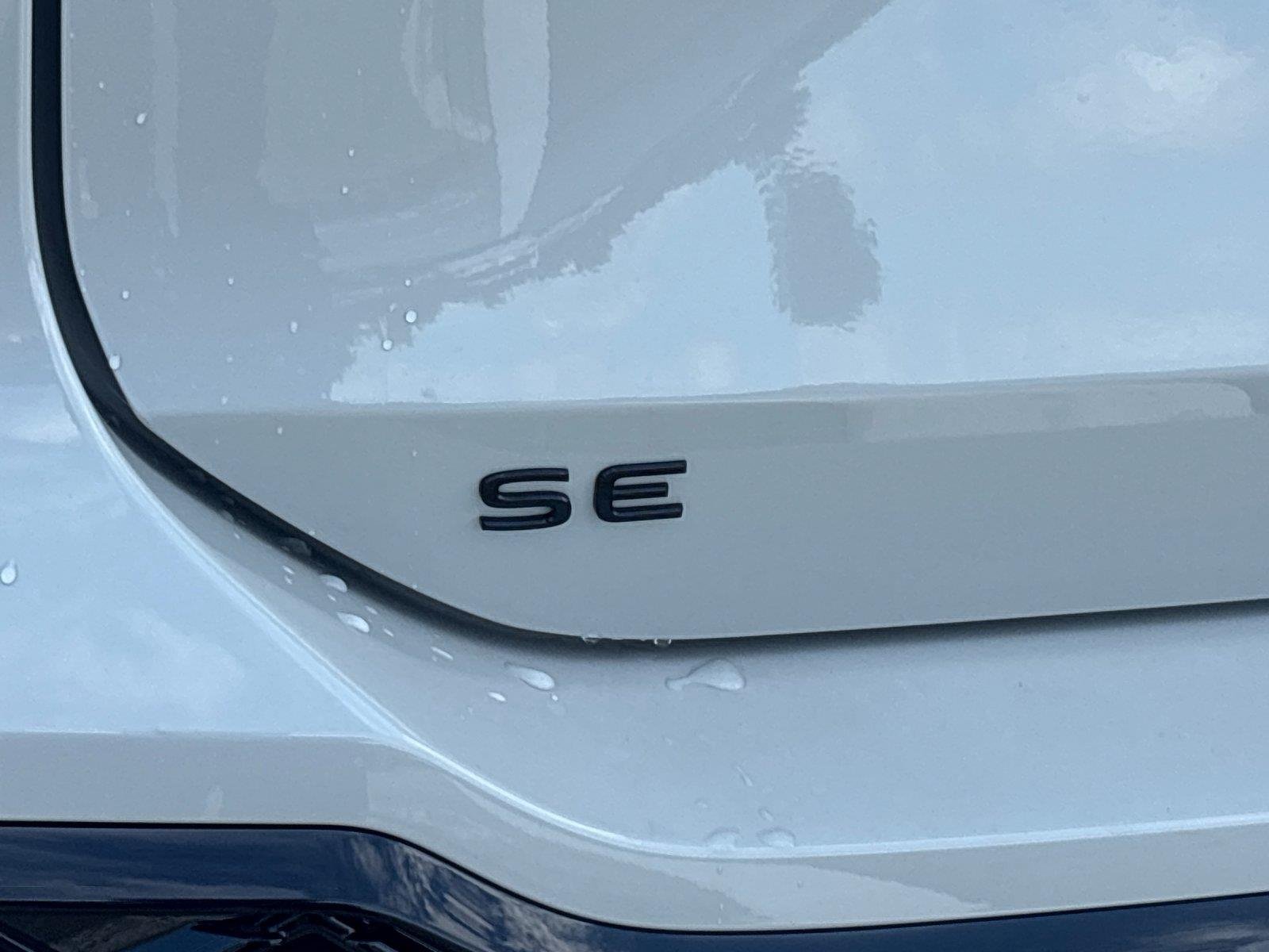 New 2026 Sandstone w/Deep Black Roof Volkswagen SE R-Line Black image 11