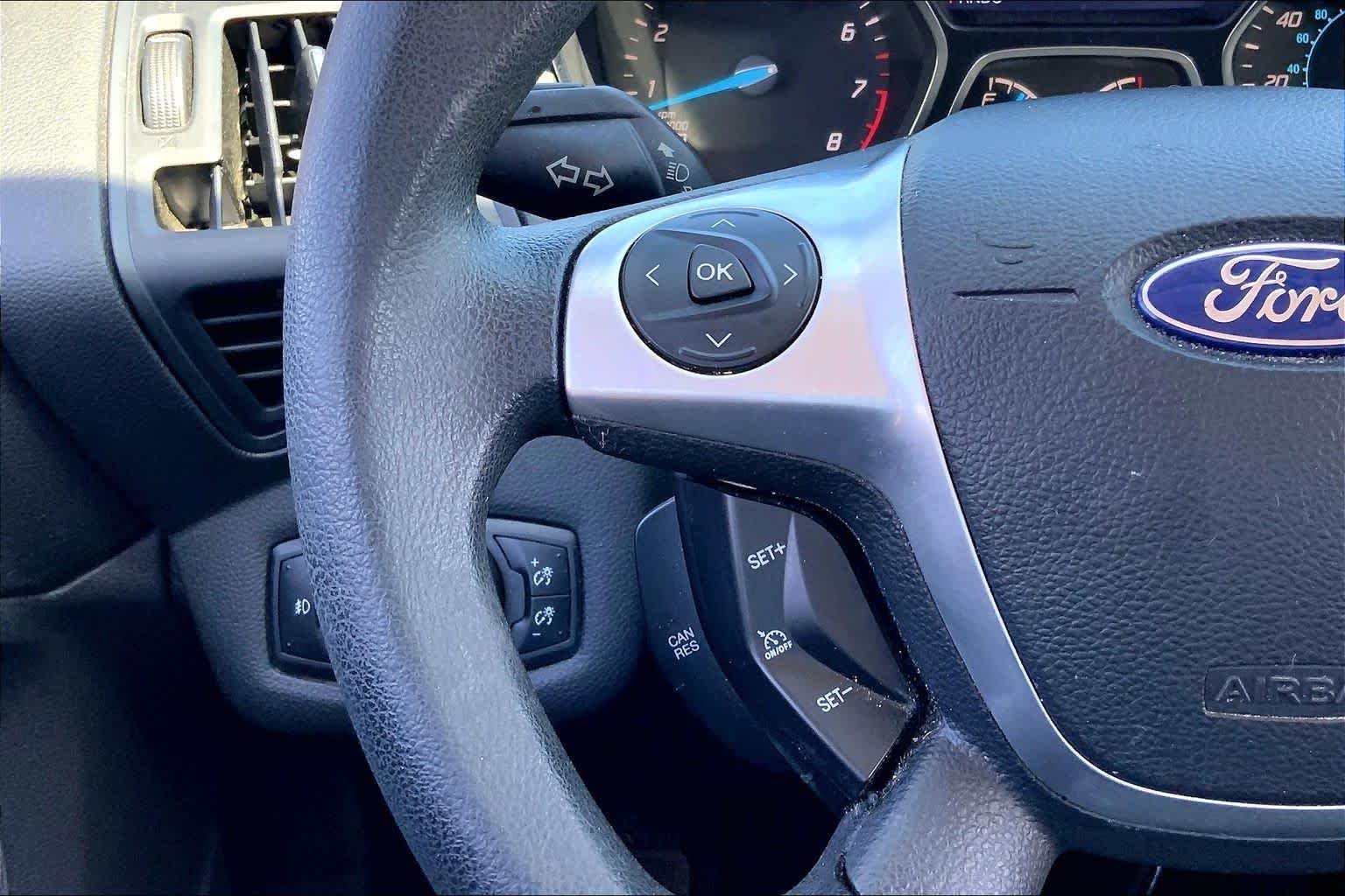 Used 2015 Blue Ford SE image 23