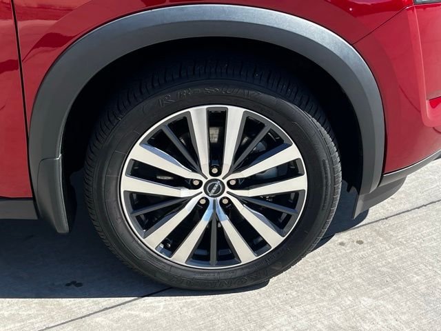 2022 Nissan Pathfinder Platinum photo 4