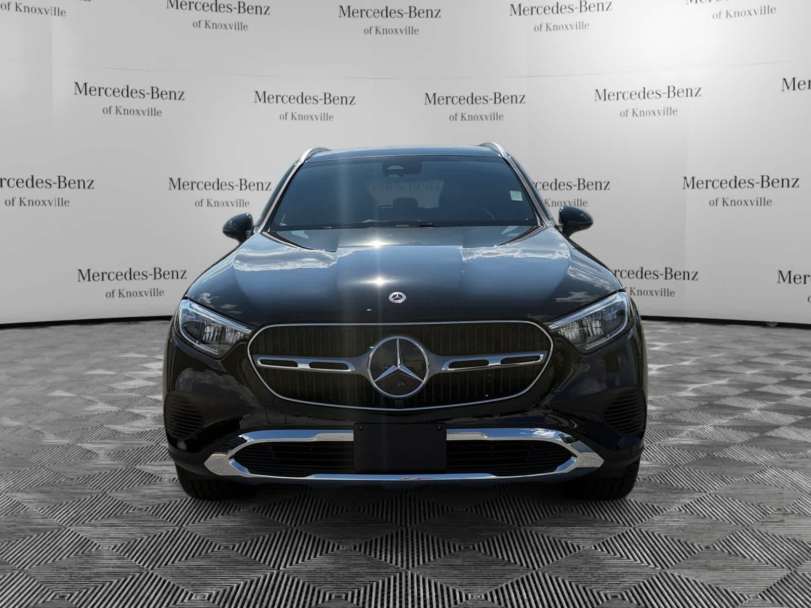 Certified Used 2025  Mercedes-Benz GLC 300 image 8