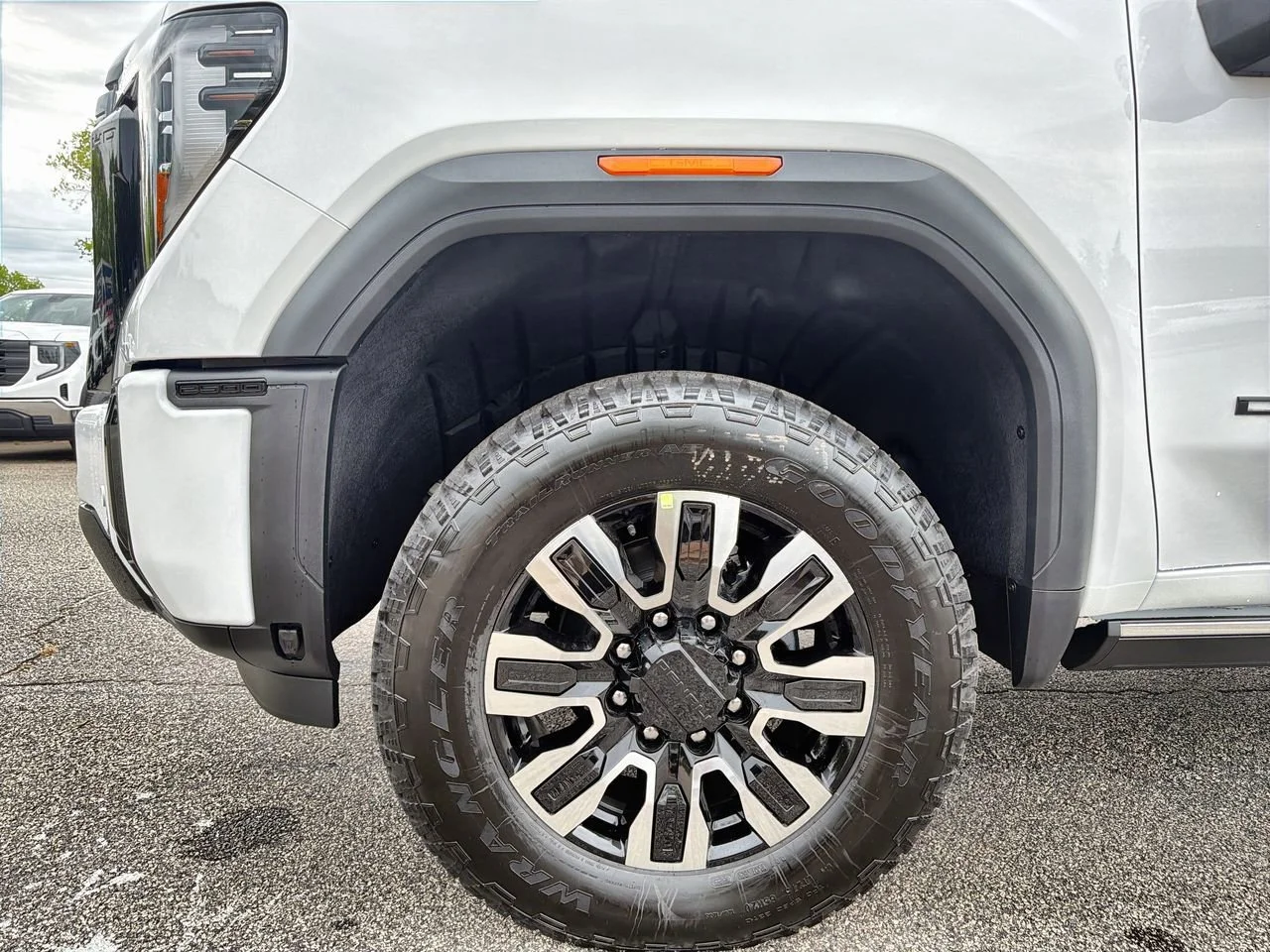 New 2026 Summit White GMC Denali Ultimate image 28