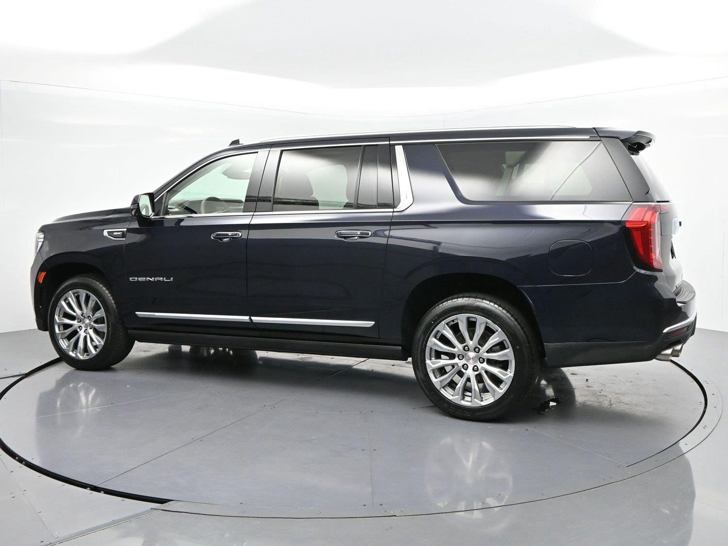 Used 2023 MIDNIGHT BLUE METALLIC GMC Denali image 5