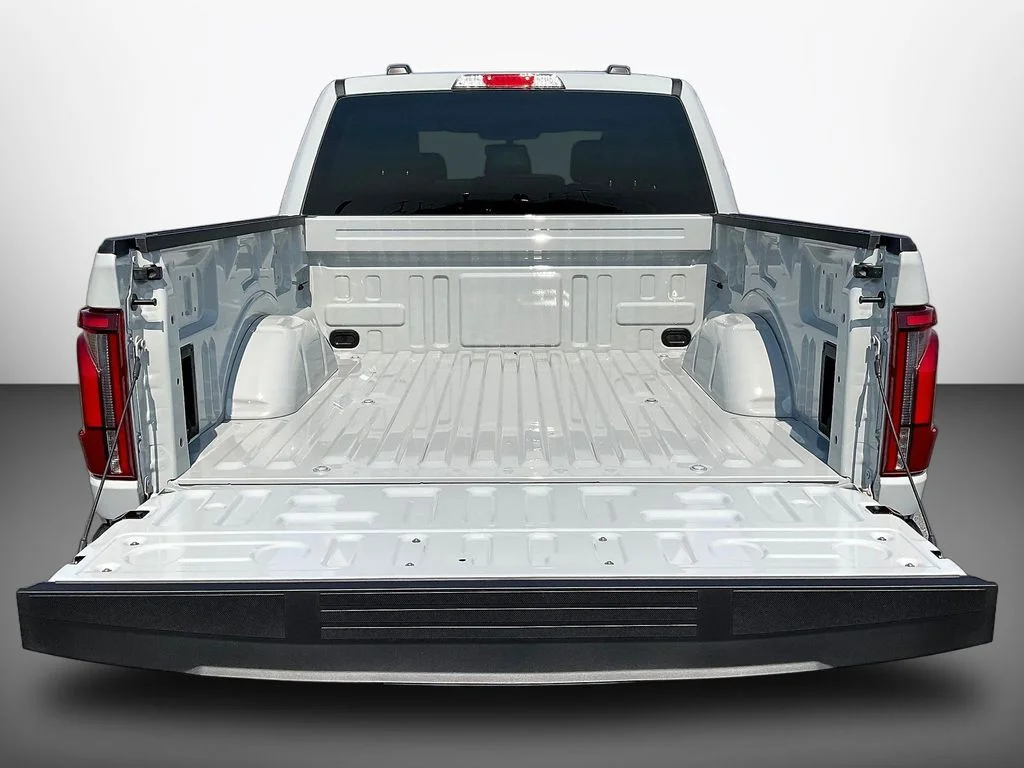 New 2026 Avalanche Ford Lariat® image 16