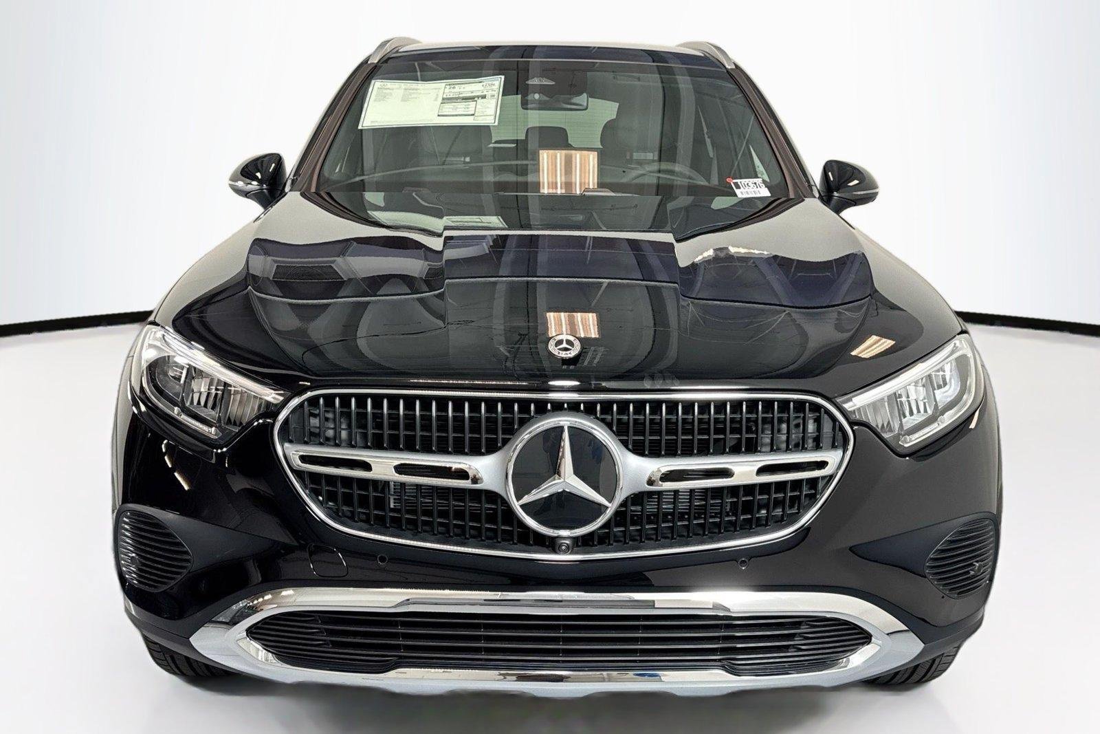 New 2026 Black Mercedes-Benz GLC 300 image 2