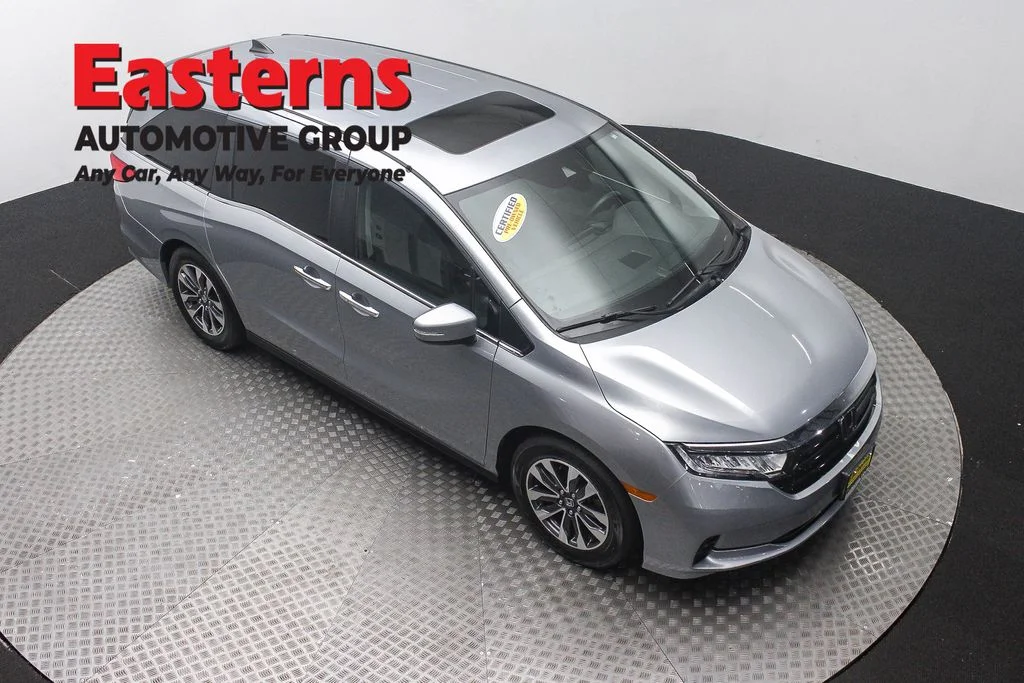 Used 2023 Silver Honda EX-L image 3