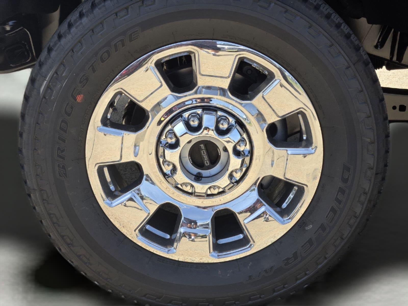 New 2026 Ruby Red Metallic Tinted Clearcoat Ford F-250® Lariat® image 7