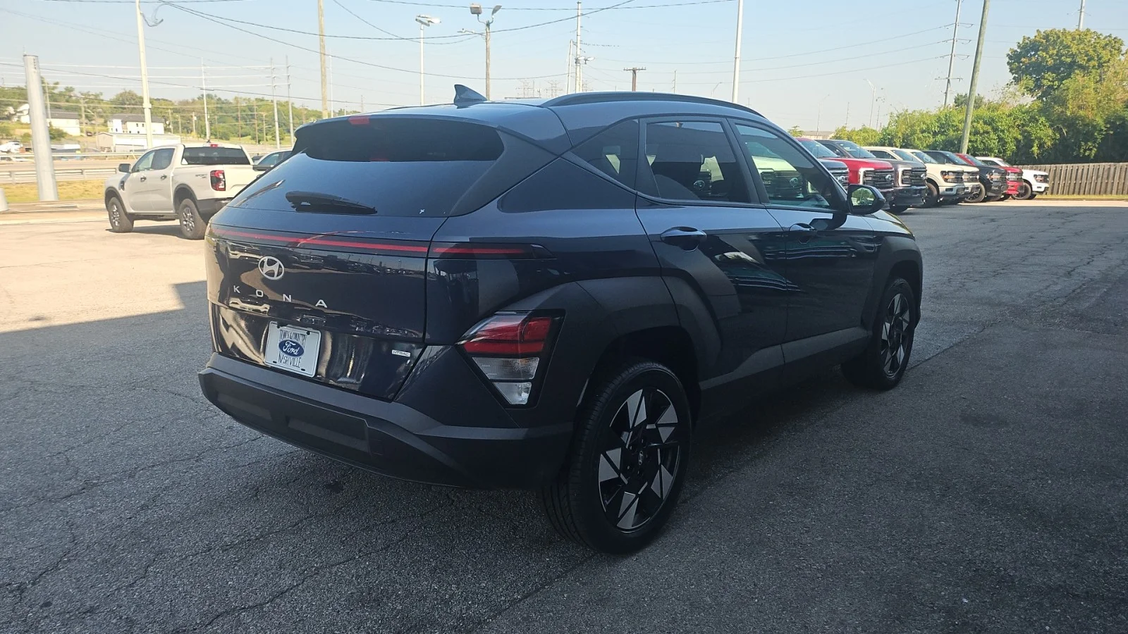 Used 2025 Blue Hyundai SEL AWD image 5