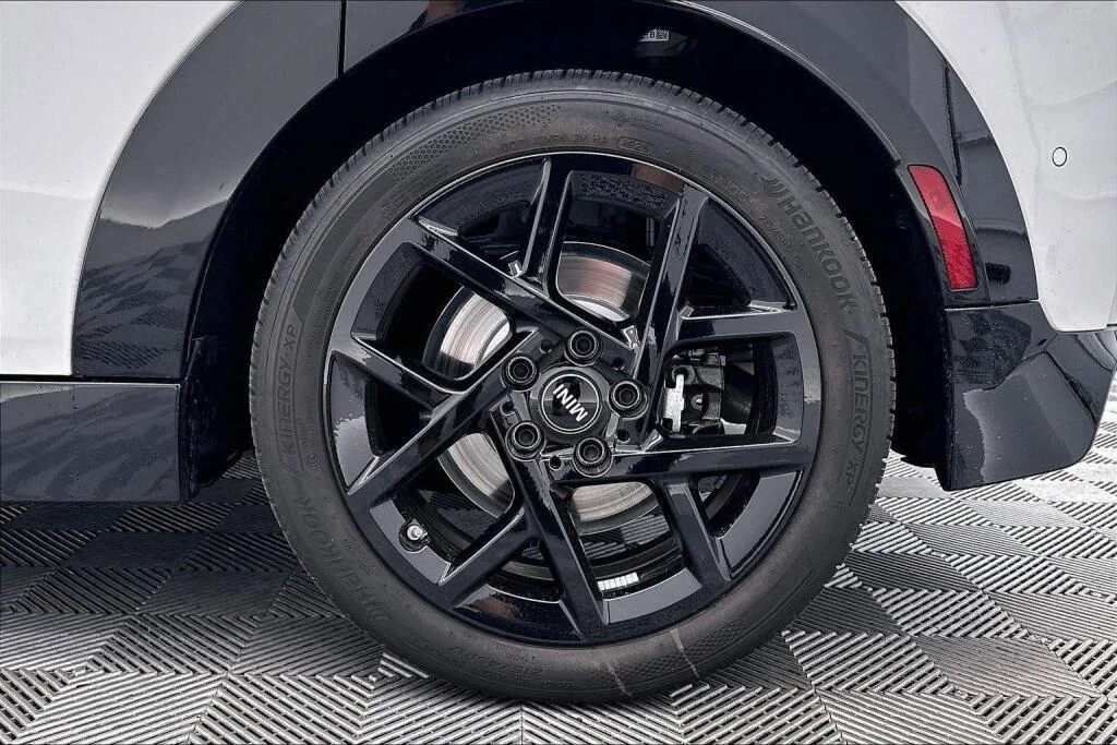 New 2026 Nanuq White Metallic MINI Cooper S image 16