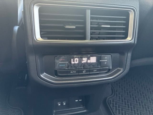 New 2026 Deep Black Volkswagen 2.0T SE w/Technology image 12