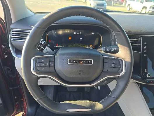 Used 2024 Velvet Red Pearlcoat Jeep  image 8