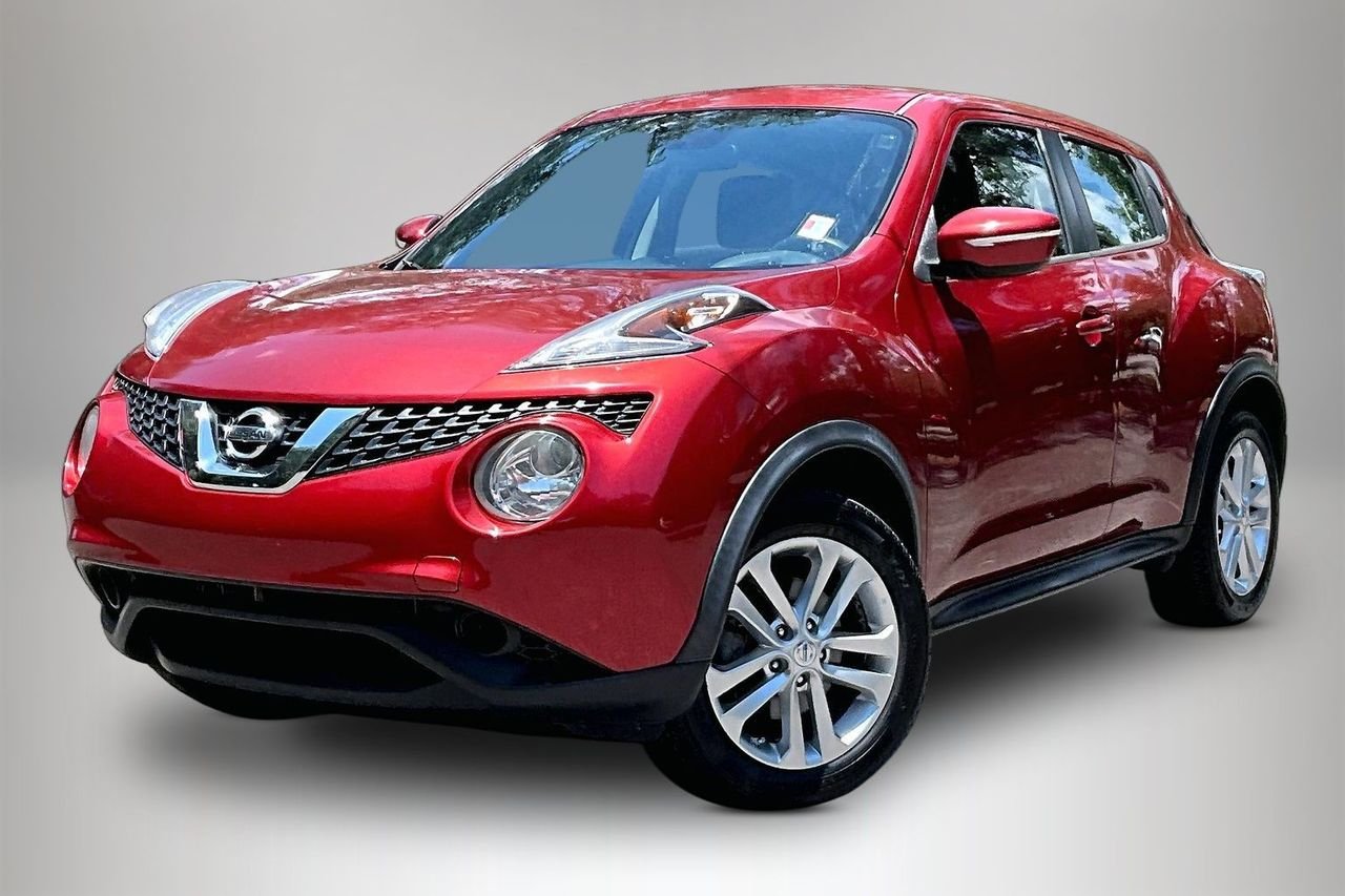 2016 Nissan Juke S FWD CVT's photo