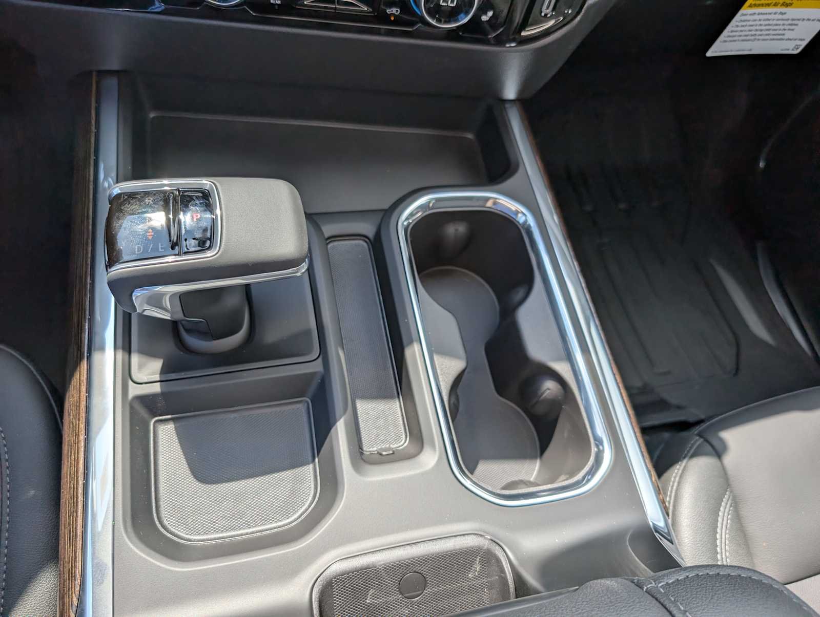 New 2026 Sterling Metallic GMC Elevation image 26