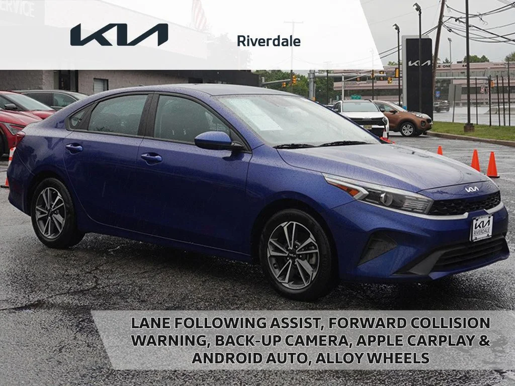 2023 Kia Forte LXS AT's photo