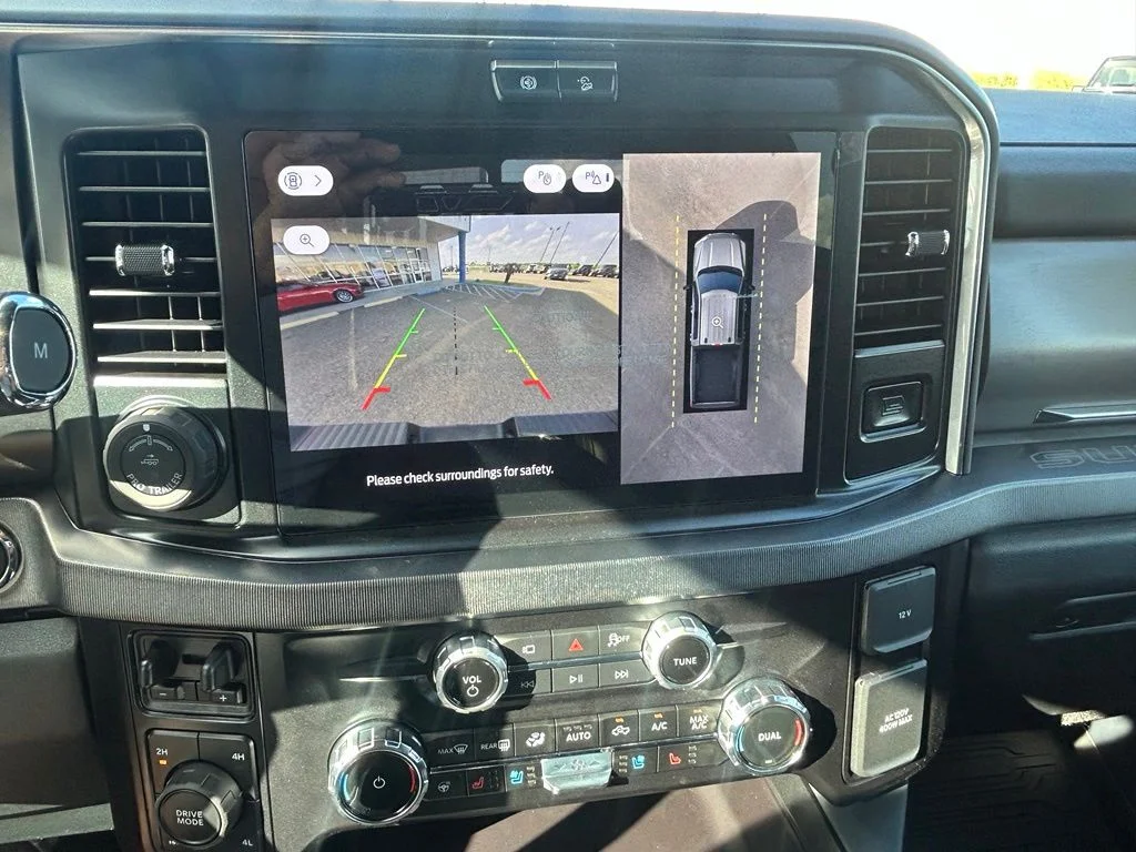 2026 Ford F-250 Super Duty Platinum - Photo 17