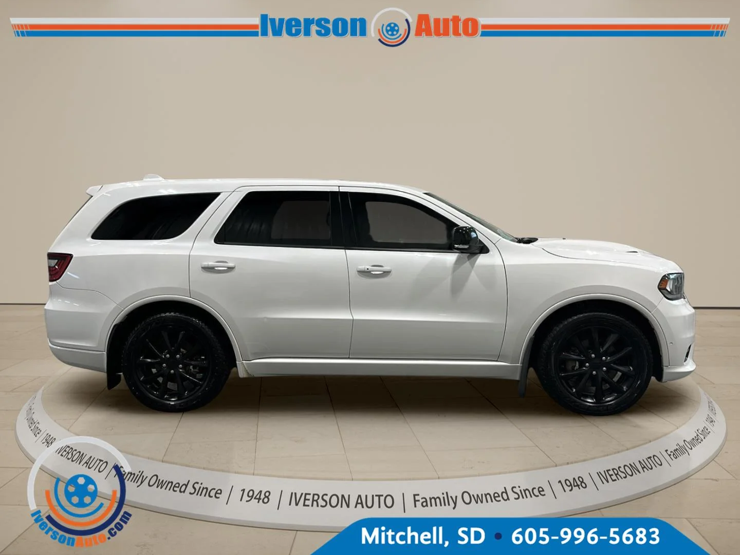 Used 2018 Ivory Tri-Coat Pearl Dodge R/T image 8