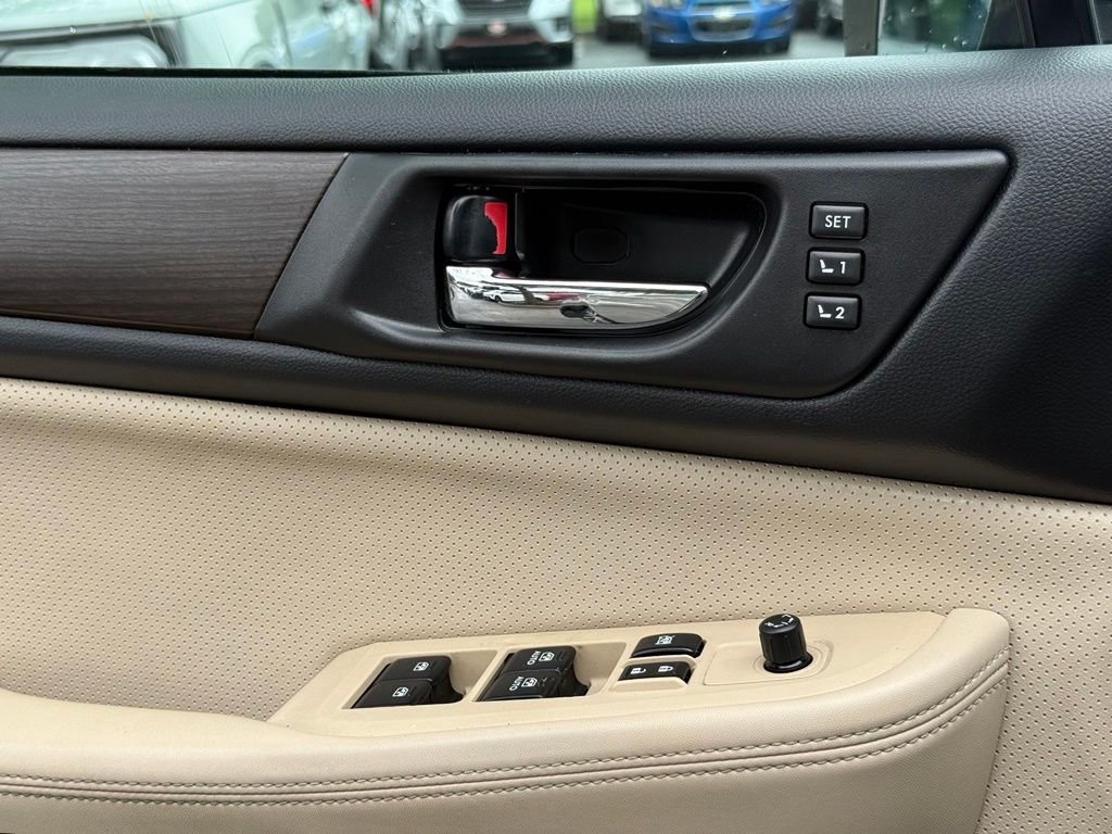 Used 2015 Gray Subaru 2.5i image 21