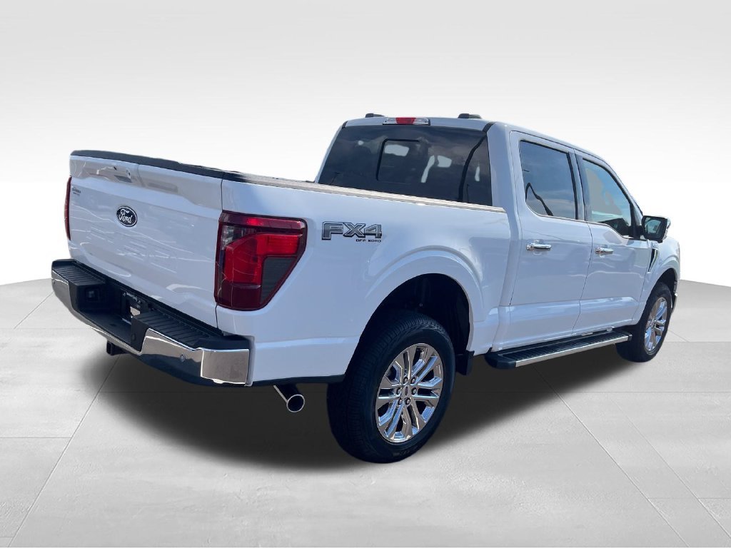 New 2026 Oxford White Ford XLT image 5