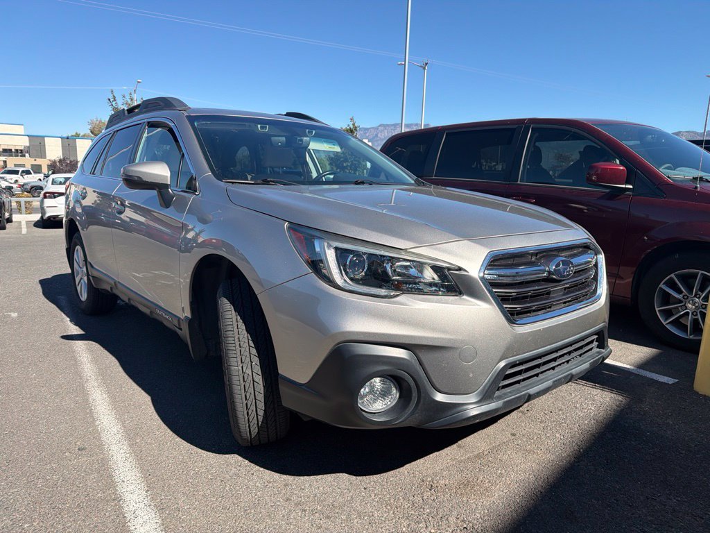 Used 2018 Gray Subaru 2.5i Premium image 1