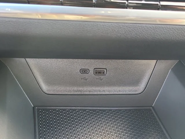New 2027 Sterling Gray Metallic Chevrolet LT image 32
