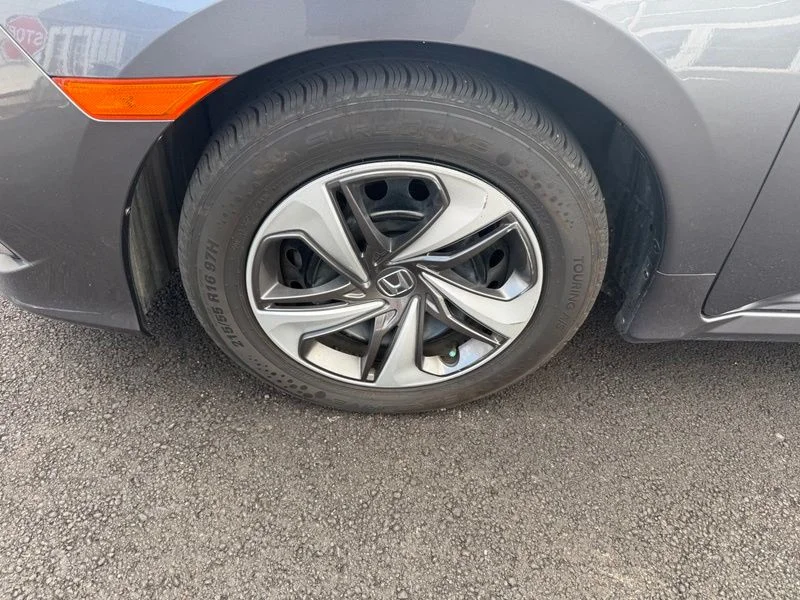 Used 2019 Silver Honda LX image 17