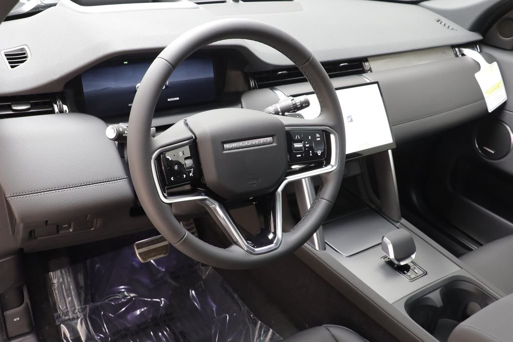 New 2026 Fuji White LAND ROVER Landmark Edition image 8